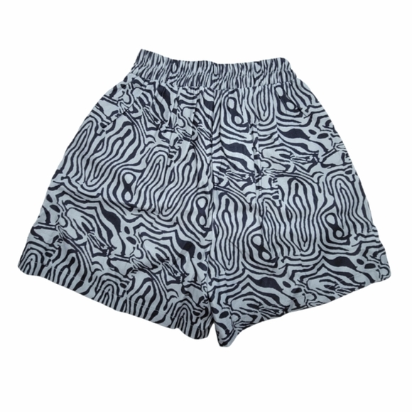 SOLD - NWT 2-pc Halara Blue-Gray Zebra Stripe Long-Sleeve & Shorts Casual Set - Picture 5 of 6